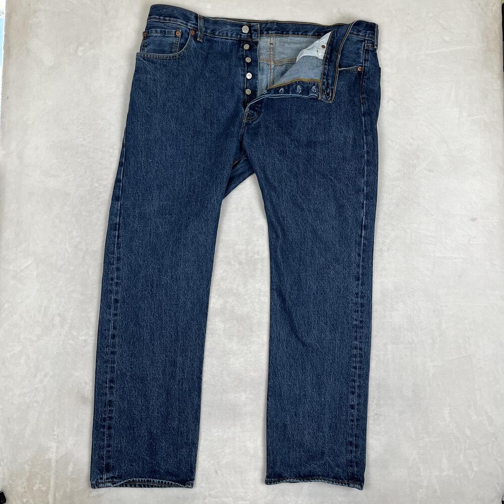 Levi's 501 Jeans Mens 40x30 Blue Straight Leg Button Fly Denim Medium Wash